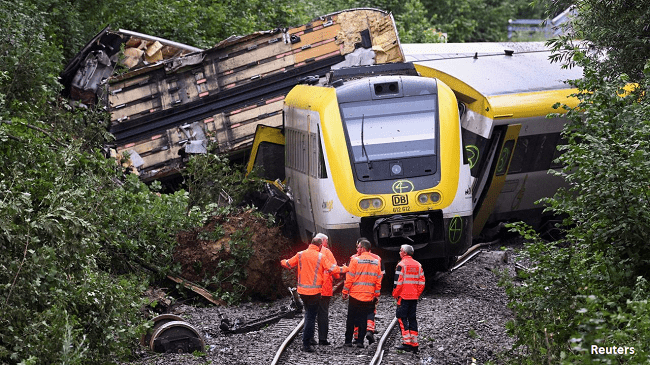 Trein ontspoort Duisland door aardverschuiving