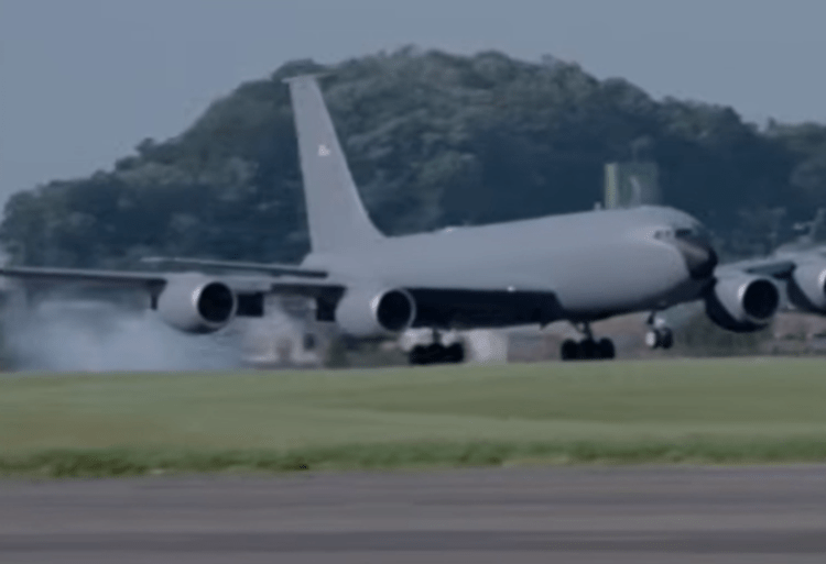 KC-135 tankvliegtuig crash