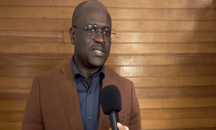 overlegt over economische impac