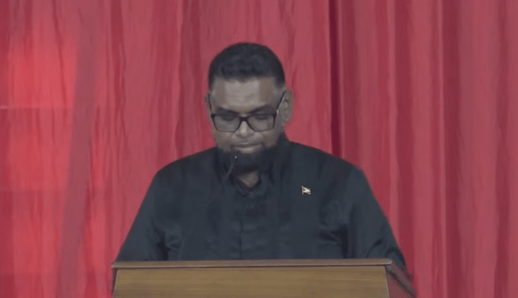 President Irfaan Ali herdenkt Santokhi