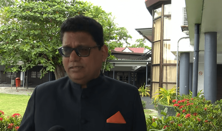 VHP-fractieleider Asiskumar Gajadien