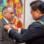 Robby Makka gedecoreerd