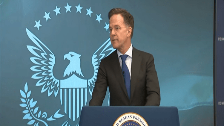 NAVO-baas Mark Rutte waarschuwt